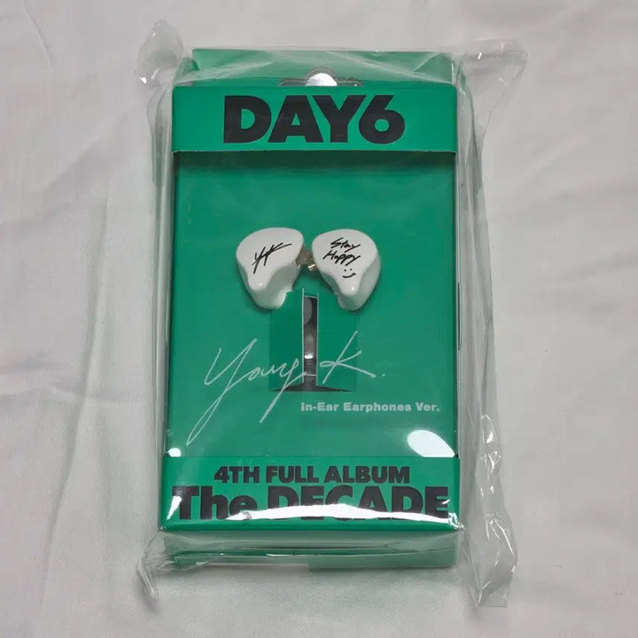 [SOLD OUT] (이번주만 할인) 데이식스 더데케이드 인이어 앨범 영케이 새상품