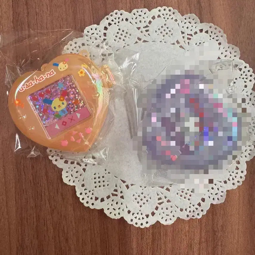 [BUNJANG] Sanrio Usahana Game Console Keychain / 산리오 헤이세이 게임기모양 키링 우사하나