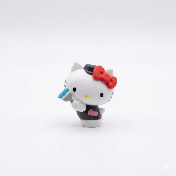 [BUNJANG] Sanrio Hello Kitty Paint Figure / [산리오] 페인트 피규어 (헬로키티)