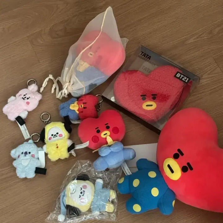 [SOLD OUT] 방탄 bts bt21 플랫퍼 키링 인형, 스탠딩돌, 파우치, 드림치미 판