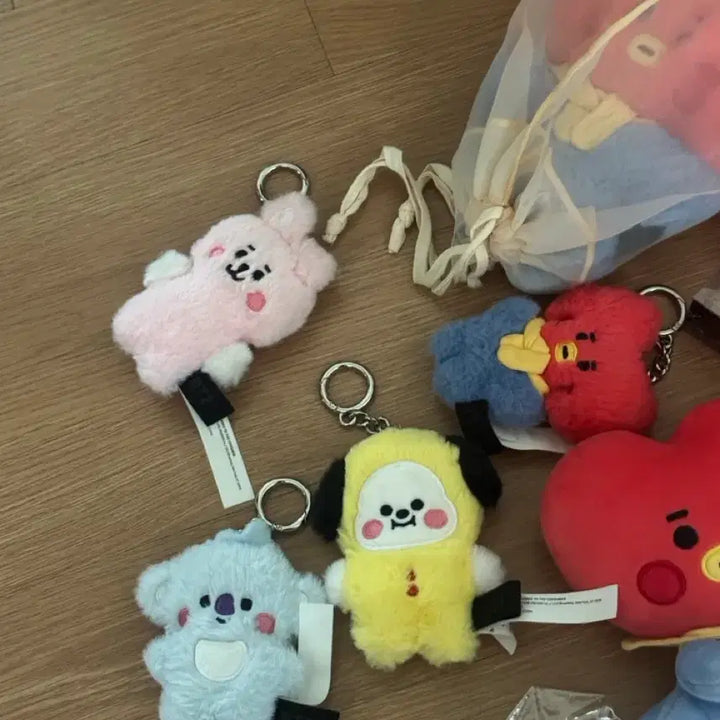 [SOLD OUT] 방탄 bts bt21 플랫퍼 키링 인형, 스탠딩돌, 파우치, 드림치미 판