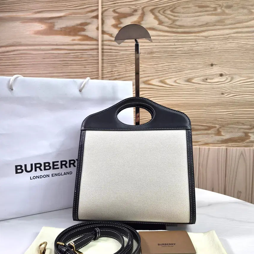 [BUNJANG] Burberry Graphic Canvas Pocket Bag / [새상품]버버리 그래픽 캔버스 포켓백