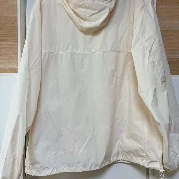 [SOLD OUT] 예일 패커블 윈드브레이커 크림아이보리 L