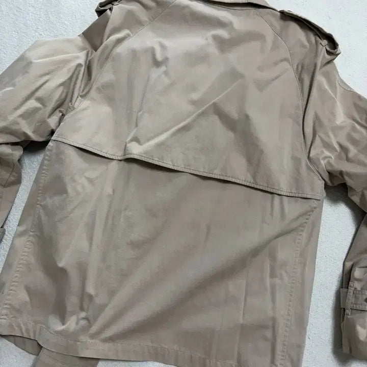 [SOLD OUT] [M] 버버리 하프 트렌치 코트 자켓