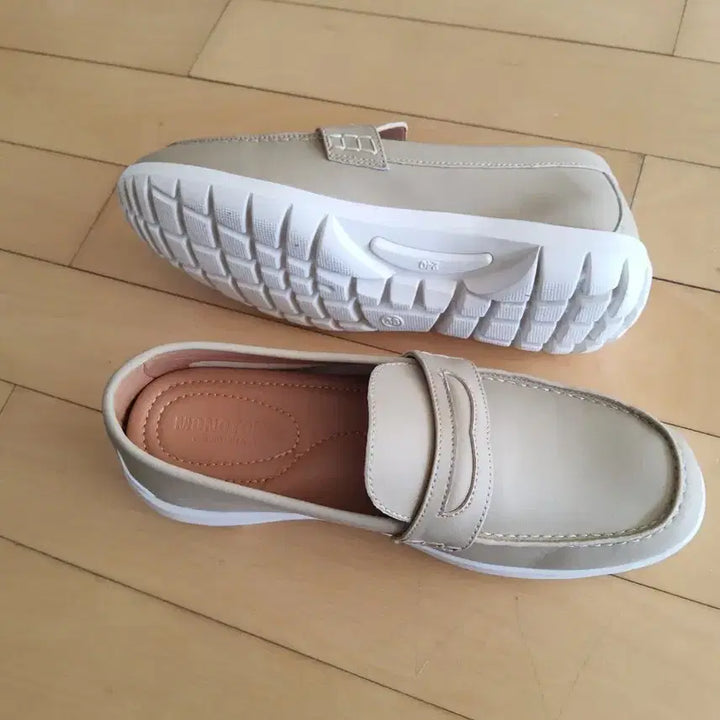 [SOLD OUT] 개발쌤플 키높이 5cm 마이크로 파이버 출퇴근여성 로퍼240미리