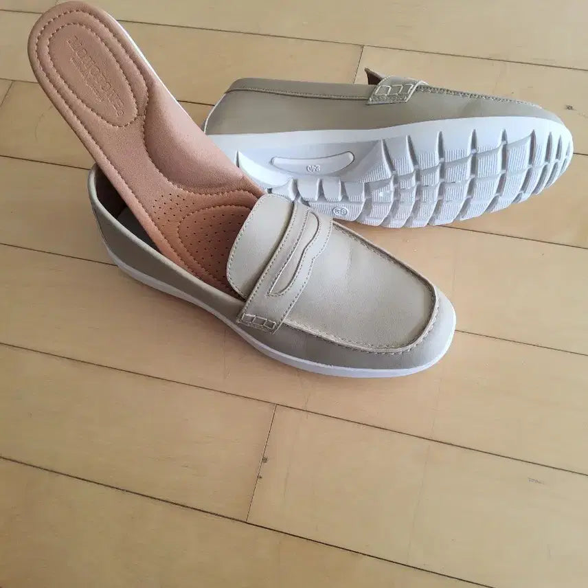 [SOLD OUT] 개발쌤플 키높이 5cm 마이크로 파이버 출퇴근여성 로퍼240미리