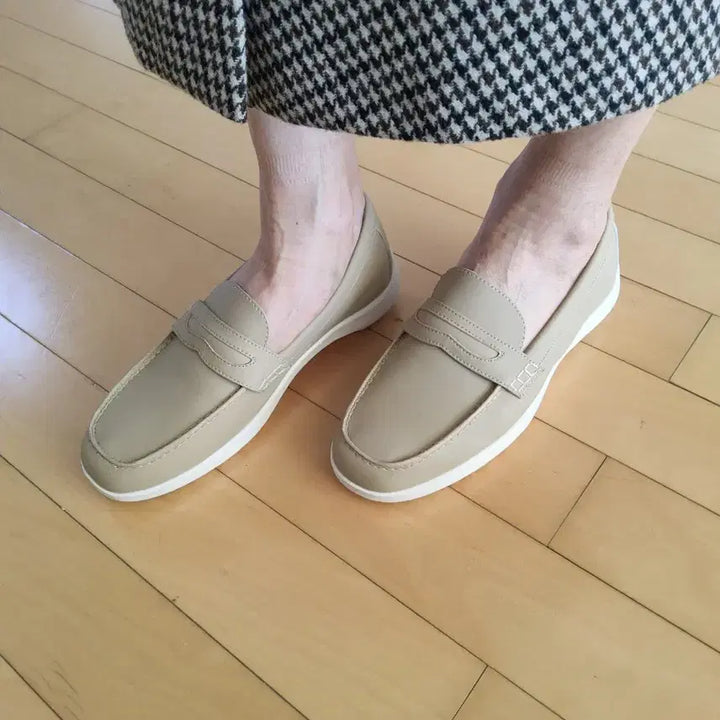 [SOLD OUT] 개발쌤플 키높이 5cm 마이크로 파이버 출퇴근여성 로퍼240미리