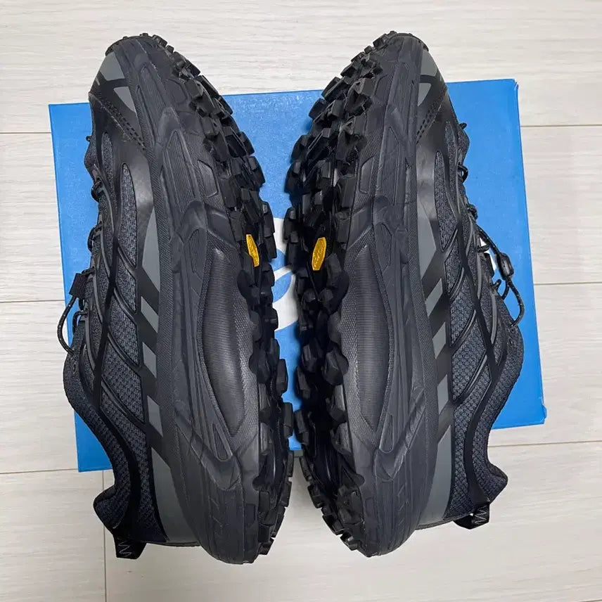 [SOLD OUT] 호카 마파테 쓰리 2 워드마크 블랙 280