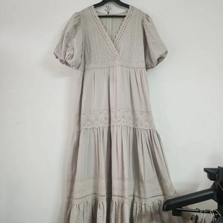 [BUNJANG] Ivory Punching Ruffle Long Dress / 아이보리 펀칭 캉캉롱 원피스55