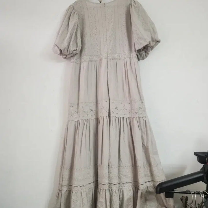 [BUNJANG] Ivory Punching Ruffle Long Dress / 아이보리 펀칭 캉캉롱 원피스55