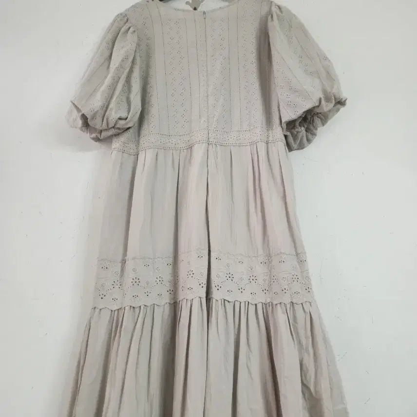 [BUNJANG] Ivory Punching Ruffle Long Dress / 아이보리 펀칭 캉캉롱 원피스55