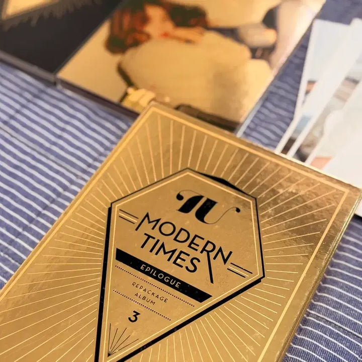 [BUNJANG] IU 3rd Album Limited Edition Modern Times Epilogue / 아이유 3집 한정반 Modern Times Epilogue 모던 타임즈