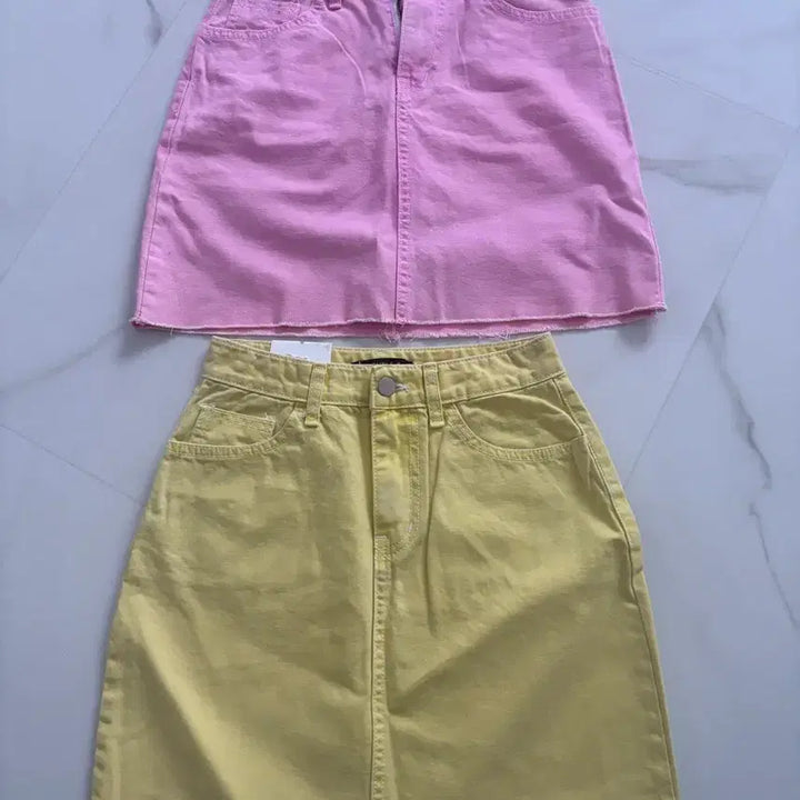 [BUNJANG] Pink/Yellow Denim Mini Skirt / 핑크/옐로우 데님 미니스커트