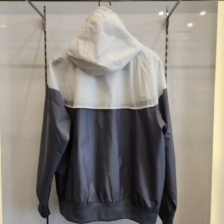 [BUNJANG] Nike Windrunner White/Grey Windbreaker XL / 나이키 윈드러너 화이트/그레이 바람막이XL