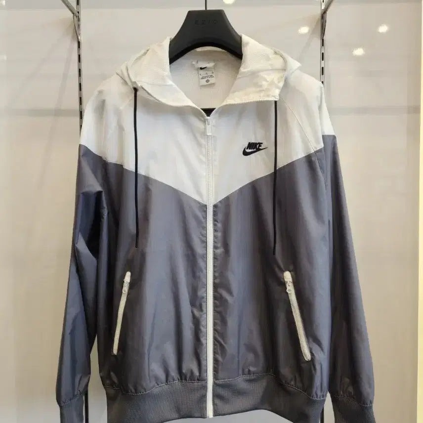 [BUNJANG] Nike Windrunner White/Grey Windbreaker XL / 나이키 윈드러너 화이트/그레이 바람막이XL