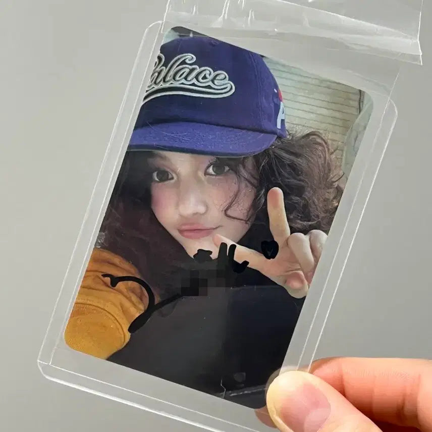 [SOLD OUT] 뉴진스 다니엘 친필 싸인 포카