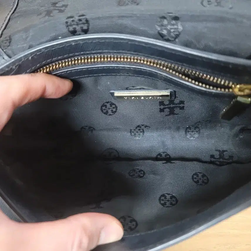 [BUNJANG] TORY BURCH Mini Shoulder and Crossbody Bag / TORY BURCH 토리버치 금장체인장식 미니 숄더 엔 크로스백