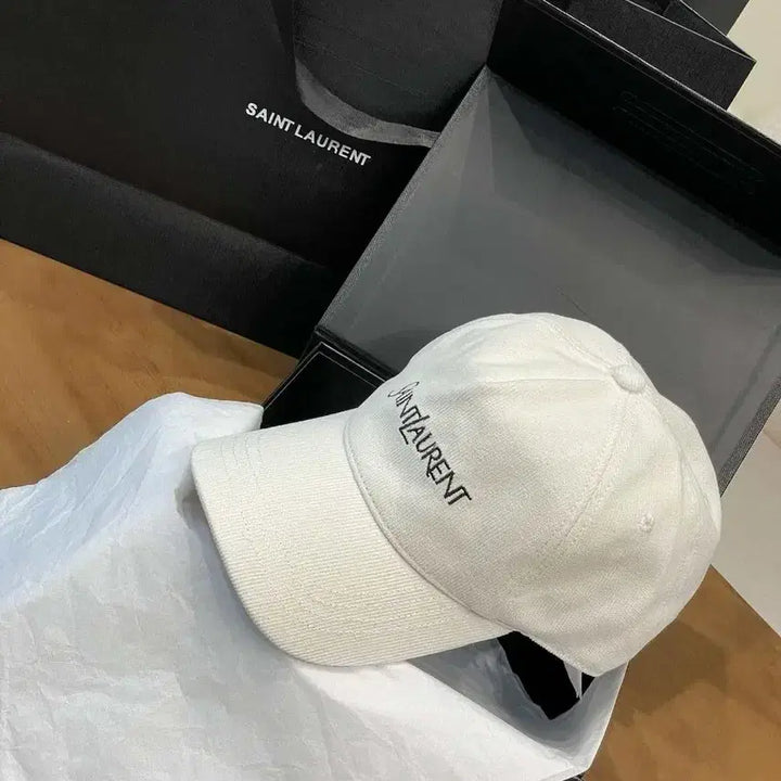 [BUNJANG] Saint Laurent Baseball Cap / 생로랑 모자