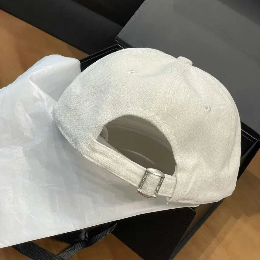 [BUNJANG] Saint Laurent Baseball Cap / 생로랑 모자
