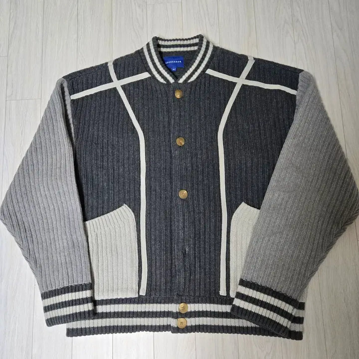 [SOLD OUT] 아더에러 톰브 가디건 그레이 a3