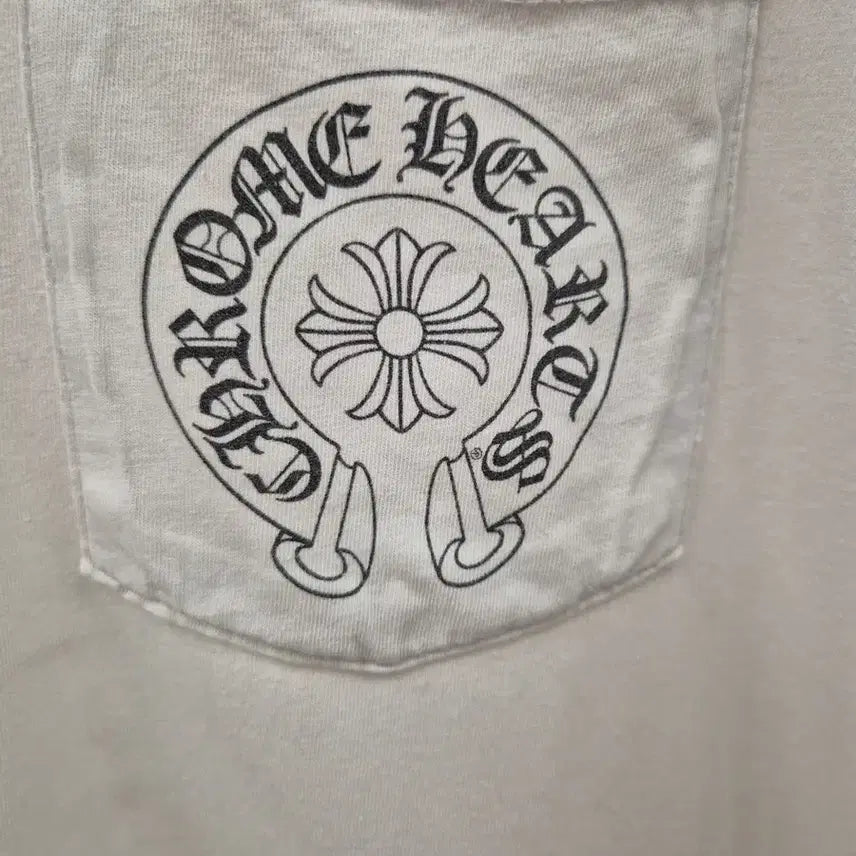 [BUNJANG] Chrome Hearts Horseshoe Pocket T-Shirt XL White / 크롬하츠 홀스슈 서울 포켓 반팔티 XL 화이트