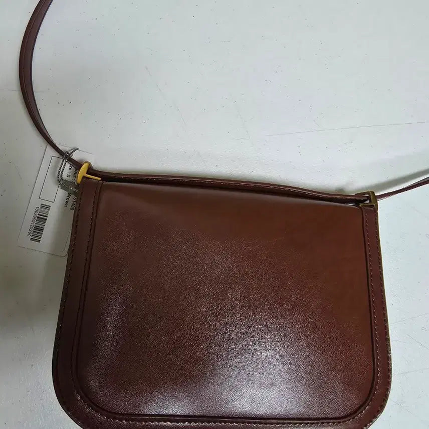 [SOLD OUT] 찰스앤키스 브라운 샬롯백