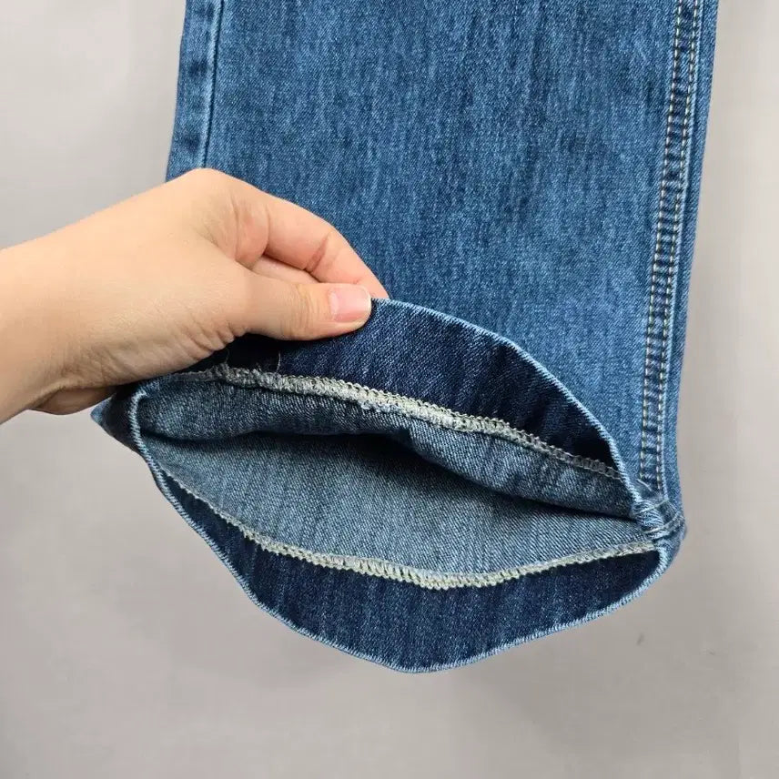 [BUNJANG] Chain Embellished High-Waist Semi-Wide Denim Pants / [무료배송]여성 M 체인 장식 하이웨이스트 세미 와이드 데님 팬츠 청바지