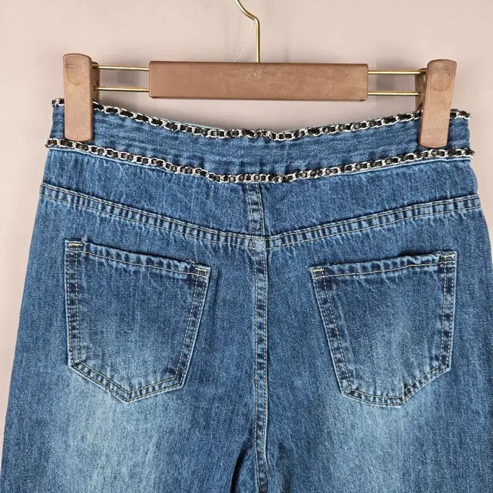 [BUNJANG] Chain Embellished High-Waist Semi-Wide Denim Pants / [무료배송]여성 M 체인 장식 하이웨이스트 세미 와이드 데님 팬츠 청바지