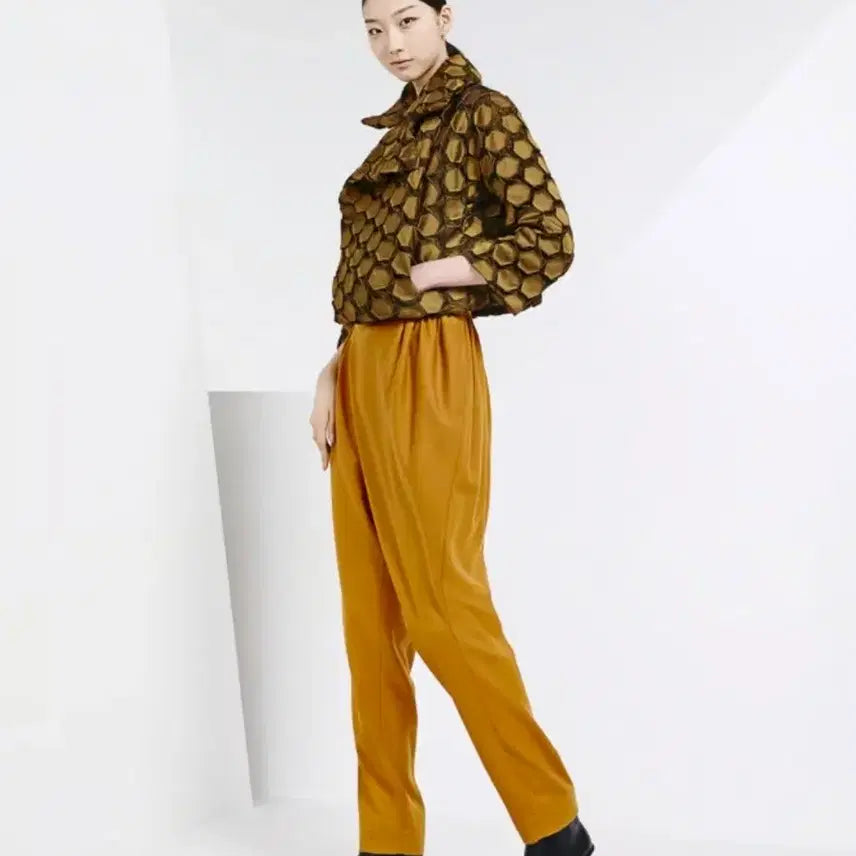 [BUNJANG] Issey Miyake Hexagonal Pleats Crop Jacket / 이세이미야케 육각 플리츠 크롭자켓