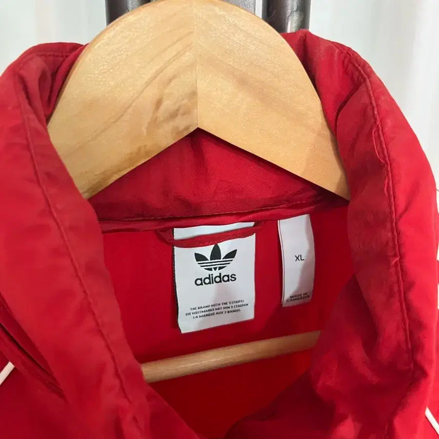 [SOLD OUT] 아디다스 오리지널 윈드브레이커 105