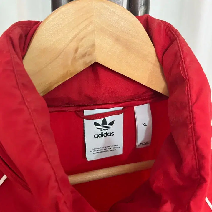 [SOLD OUT] 아디다스 오리지널 윈드브레이커 105