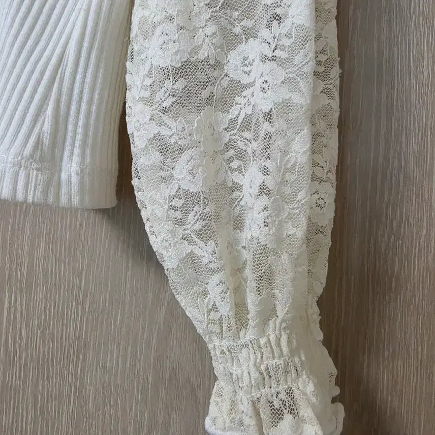 [BUNJANG] Wego Lace T-Shirt / 일본 wego 레이스 티셔츠