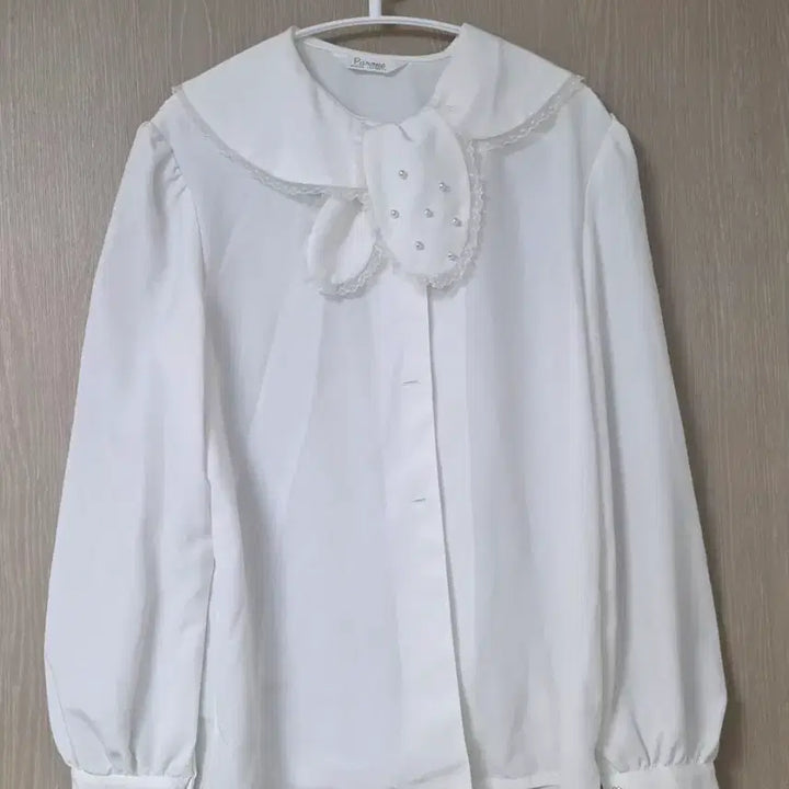 [BUNJANG] Vintage Ribbon Blouse / 빈티지 리본 블라우스