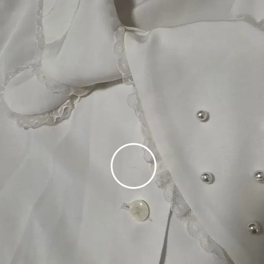 [BUNJANG] Vintage Ribbon Blouse / 빈티지 리본 블라우스