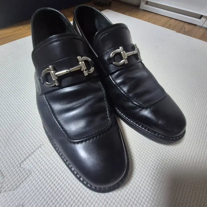 [BUNJANG] Ferragamo Black Leather Men&