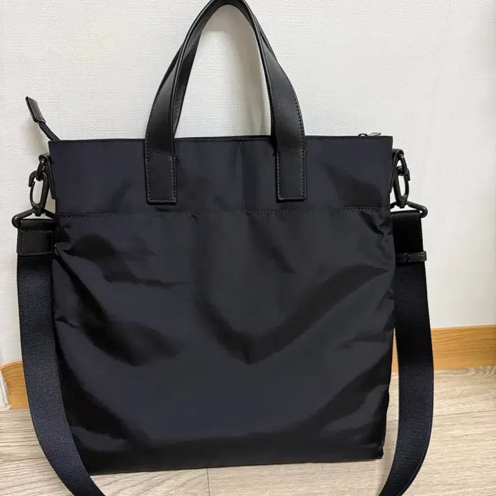 [BUNJANG] Mandarina Duck Gravita G7T05651 Tote Bag / 만다리나덕 토트백 GRAVITA G7T05651