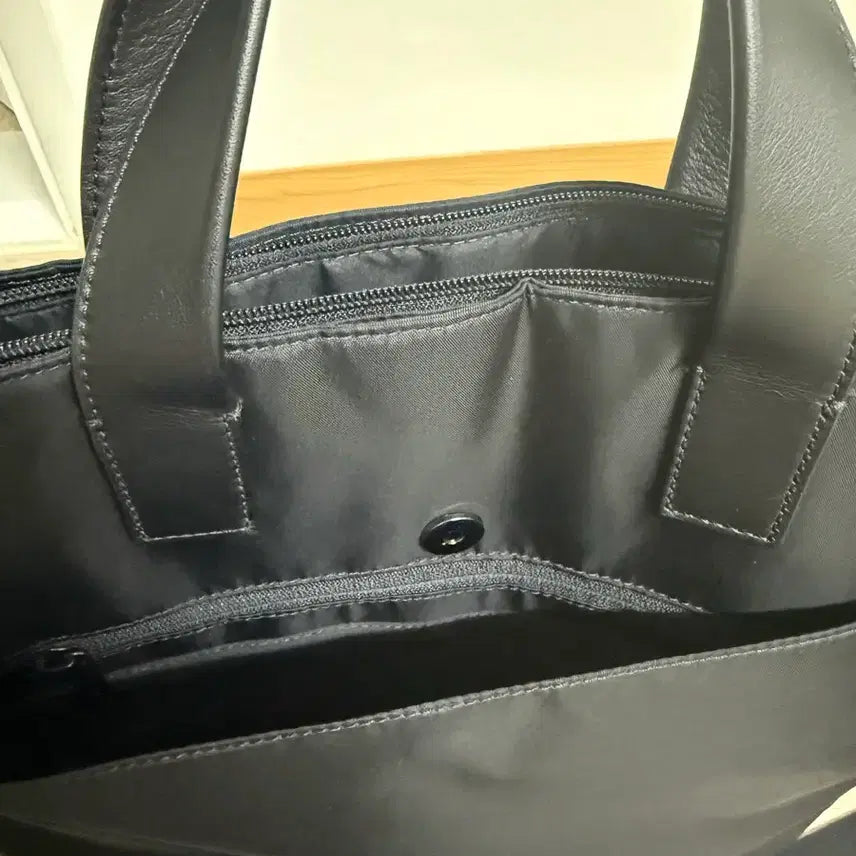 [BUNJANG] Mandarina Duck Gravita G7T05651 Tote Bag / 만다리나덕 토트백 GRAVITA G7T05651