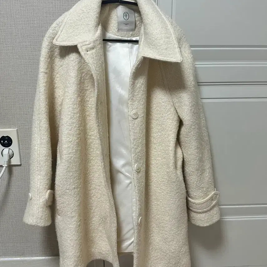 [BUNJANG] Premium Boucle Half Coat / 프리미엄 부클 하프코트