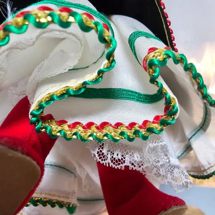 [BUNJANG] Madame Alexander Poland Traditional Costume Doll / 마담알렉산더 인터내셔널 폴란드