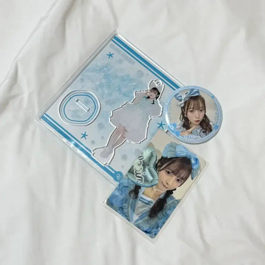 [SOLD OUT] 큐티스트리트 우메다 미유 악스타 + 뱃지