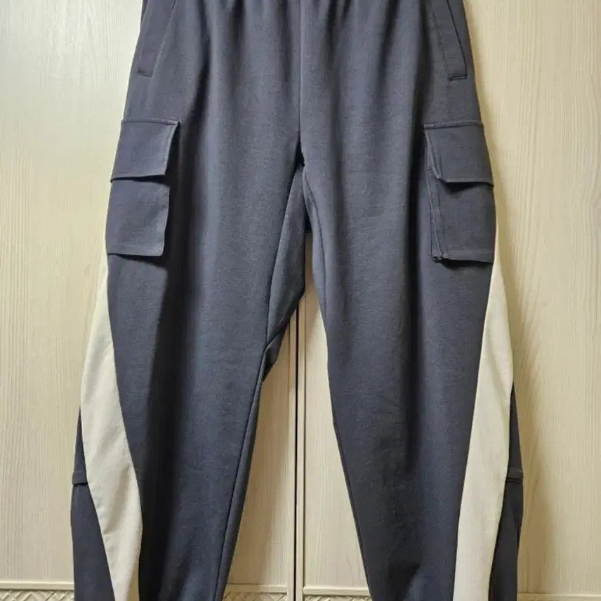[BUNJANG] Value Color-Block Cargo Banding Pants Grey L / 가치 사선 배색 카고 밴딩 팬츠 그레이 L