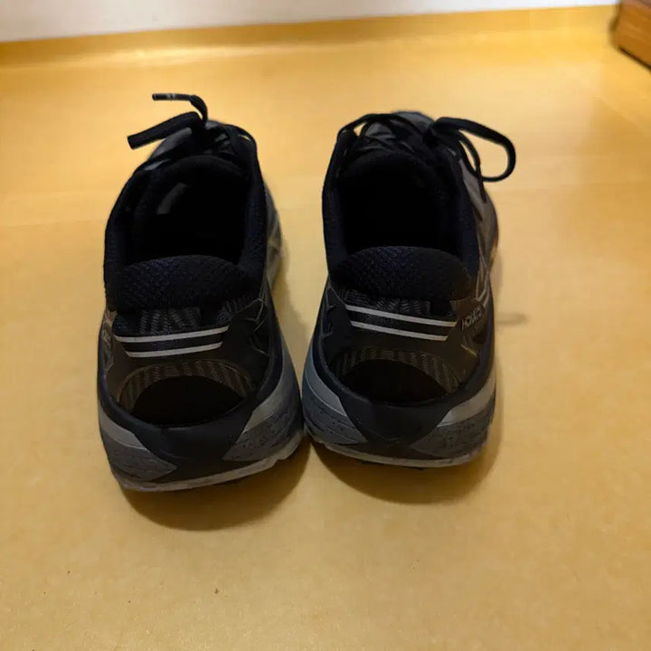[BUNJANG] Hoka Mafate Speed 2 Black Castle Rock Running Shoes / [280] 호카 마파테 스피드2 블랙 캐슬락