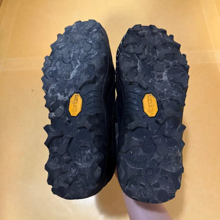 [BUNJANG] Josepht Vibram BRITO Black Sneakers / [280] 조셉트 비브람 BRITO BLACK