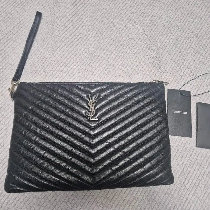 [BUNJANG] Saint Laurent Black Leather Clutch Bag Medium / 생로랑 블랙 레더 클러치 백 미디움