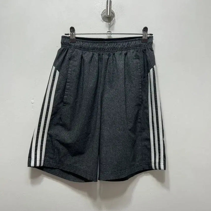 [BUNJANG] Adidas Three-Stripe Training Shorts 80 / 아디다스 삼선 트레이닝 반바지 80