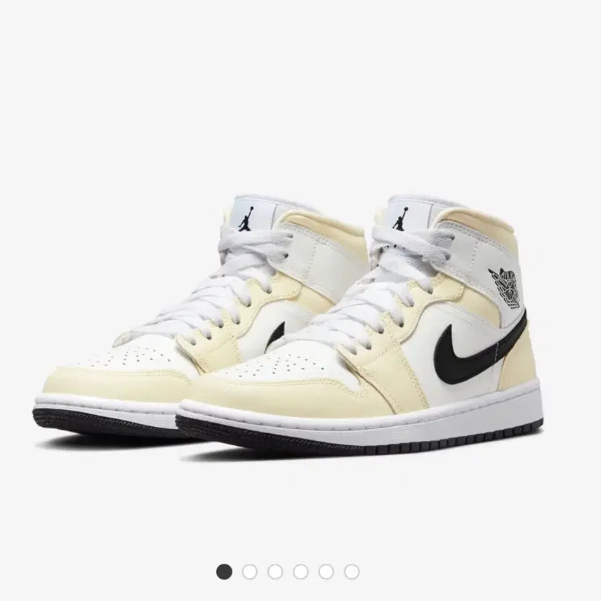 [BUNJANG] Nike Air Jordan 1 High Coconut Milk / 나이키 조던하이 코코넛 밀크 240