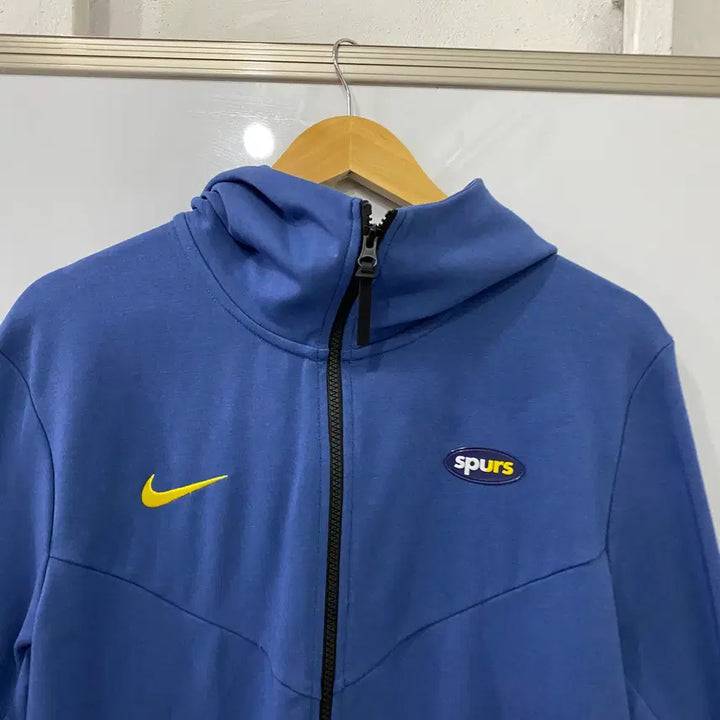 [BUNJANG] Nike Tottenham Hotspur Hooded Zip-up Jacket (M) / 588 .나이키 토트넘 후드집업(M)