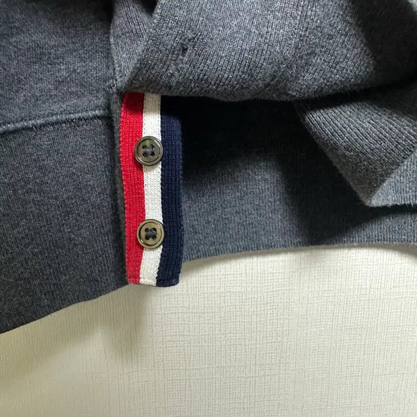 [BUNJANG] Thom Browne Gray Crewneck Sweatshirt / 톰브라운 그레이 2사이즈 맨투맨(정품)
