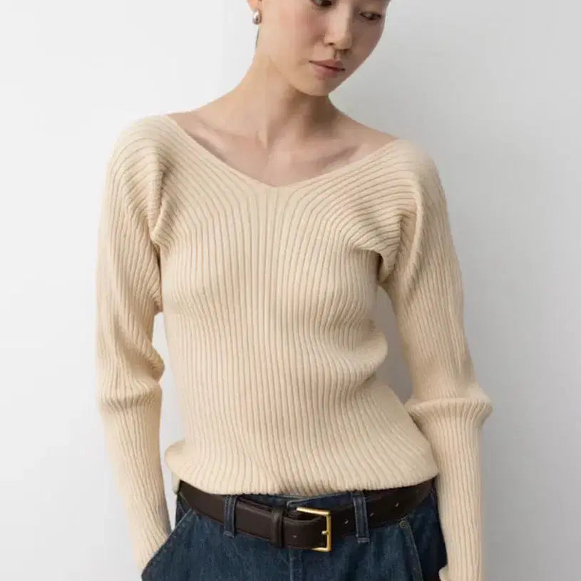 [BUNJANG] The Aperture Delia Knit Top Black OS / 디애퍼처 - 델리아 니트 탑 (블랙 OS)