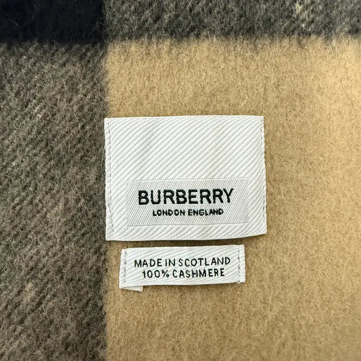 [BUNJANG] Burberry 100% Cashmere Classic Check Scarf / 버버리 캐시미어 100% 클래식 체크 스카프 목도리